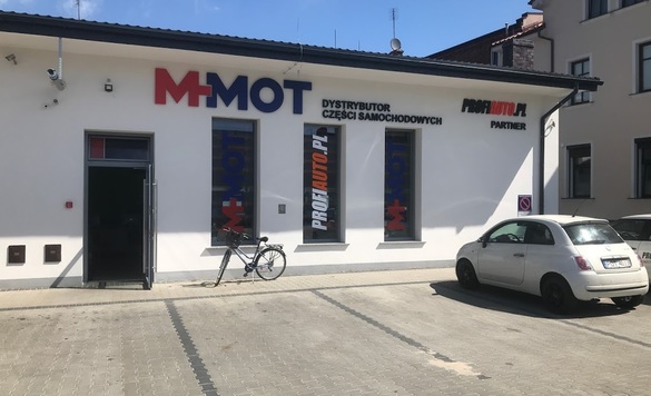 Zdjęcia sklep samochodowy M-MOT Sp. z o.o. w Grabów nad Prosną