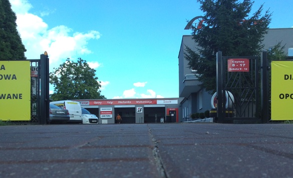 Zdjęcia warsztat samochodowy PAS Seban w Toruń